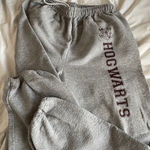 Hogwarts grey size small drawstring sweatpants